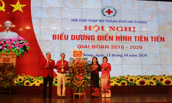 Hội Chữ thập đỏ TP.Hải Phòng: Biểu dương, khen thưởng 41 tập thể, 74 cá nhân có thành tích xuất sắc